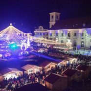 Weihnachtliche Stimmung unter dem Lichterzelt